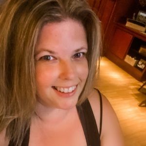 Meet your Posher, Suzanne